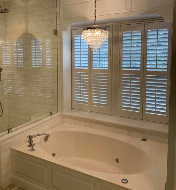 Palm Beach™ Polysatin™ Shutters in Master Bath