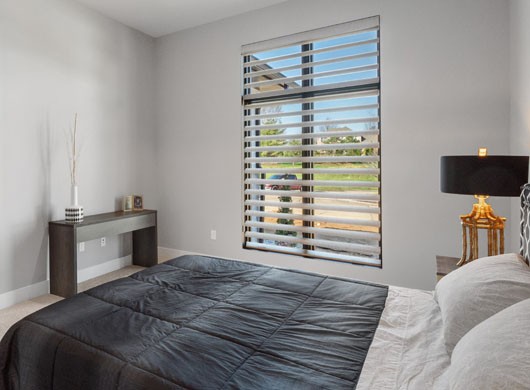 Hunter Douglas Pirouette® Sheer Shades